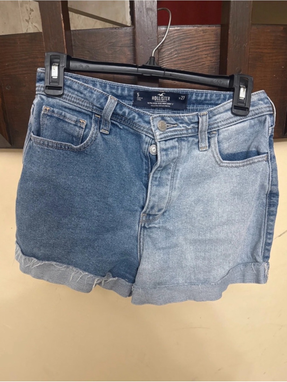 Hollister Ultra High-Rise short 3"